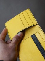 Ví da cá sấu nhập khẩu, ví cá sấu Handmade màu xám phối vàng