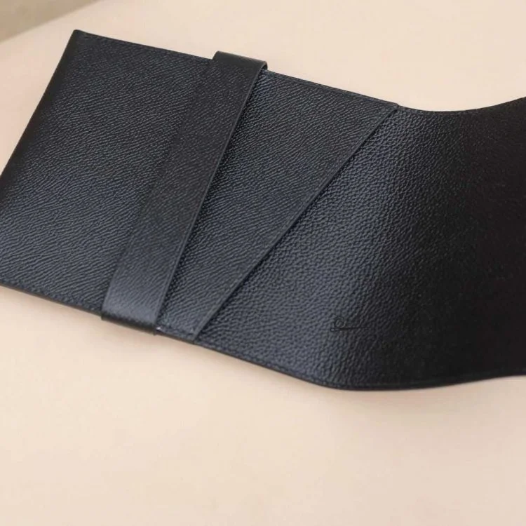 Bao đựng bút da bê Epsom Handmade màu đen PCE103