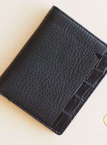 Ví Da Bò Vân Hạt Phối Da Cá Sấu. Ví Nam Dáng Đứng Màu Đen M001