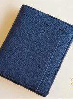 Ví Da Bò Vân Hạt Màu Xanh Navy. Ví Da Bò Nam Dáng Đứng M006