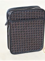 Túi Da Bò Caro Màu Nâu Đen. Túi Xách Đeo Chéo M023