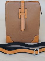 Túi Da Bò Đeo Chéo Màu Nâu Vàng. Túi Xách Công Sở Nam Da Thật M022