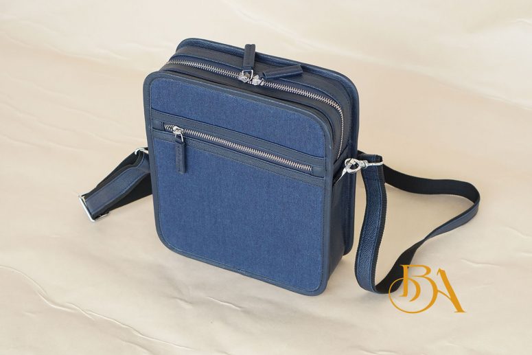 Túi Da Bò Phối Vải Canvas Màu Xanh Navy. Túi Xách Đeo Chéo Nam M024