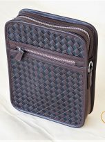 Túi Da Bò Caro Màu Nâu Đen. Túi Xách Đeo Chéo M025