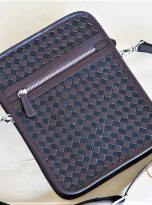 Túi Da Bò Caro Màu Nâu Đen. Túi Xách Đeo Chéo M025