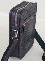 Túi Da Bò Caro Màu Nâu Đen. Túi Xách Đeo Chéo M025