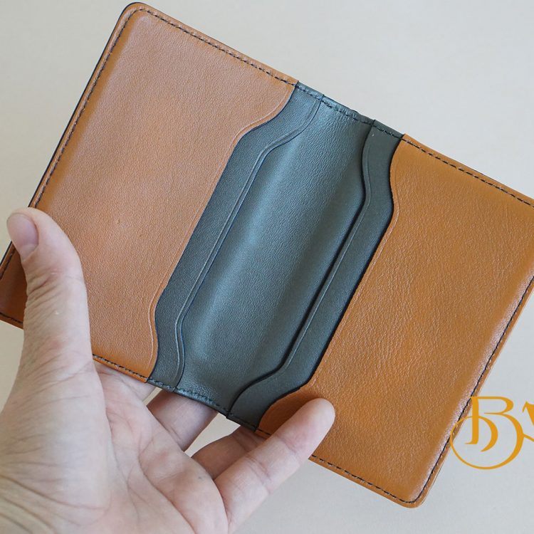 Ví Đựng Thẻ Da Bò Màu Xanh Oliu. Ví Name Card Da Bò Nappa M053