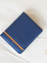 Ví Da Bò Nhập Khẩu Màu Xanh Navy Phối Vàng. Ví Nam Da Thật Dáng Đứng M058