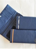 Ví Da Bò Cầm Tay Màu Xanh Navy. Ví Dài Da Thật M069