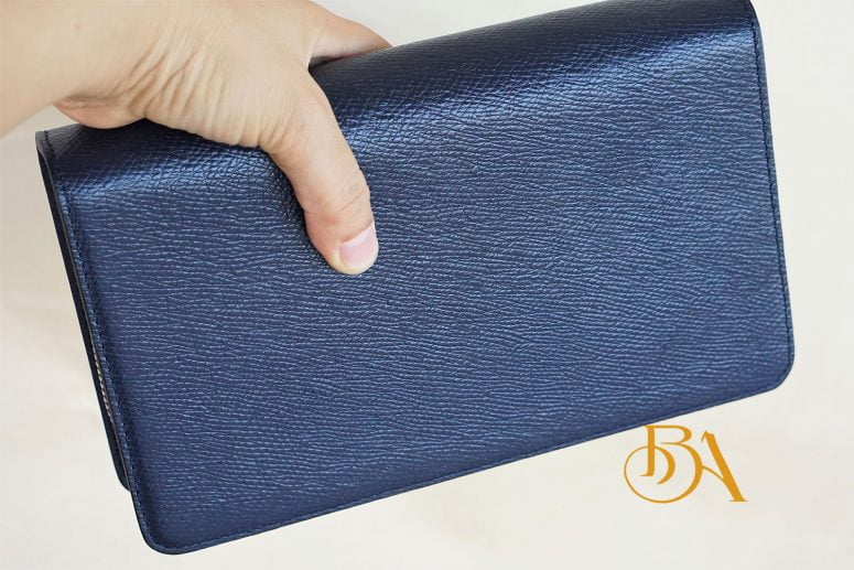 Clutch Da Bò Thời Trang Màu Xanh Navy. Clutch Cầm Tay Da Epsom M079