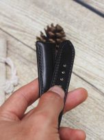 Day-dong-ho-da-veg-tan-den-black-vegetable-tanned-leather-watch-strap-7.jpg