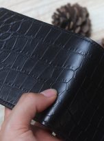 Vi-da-ca-sau-den-black-alligator-wallet-3.jpg