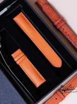 apple-watch-se-leather-band-watch-with-orange-band-2.jpg