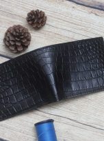 vi-ca-sau-den-black-alligator-wallet-2-scaled-1.jpg